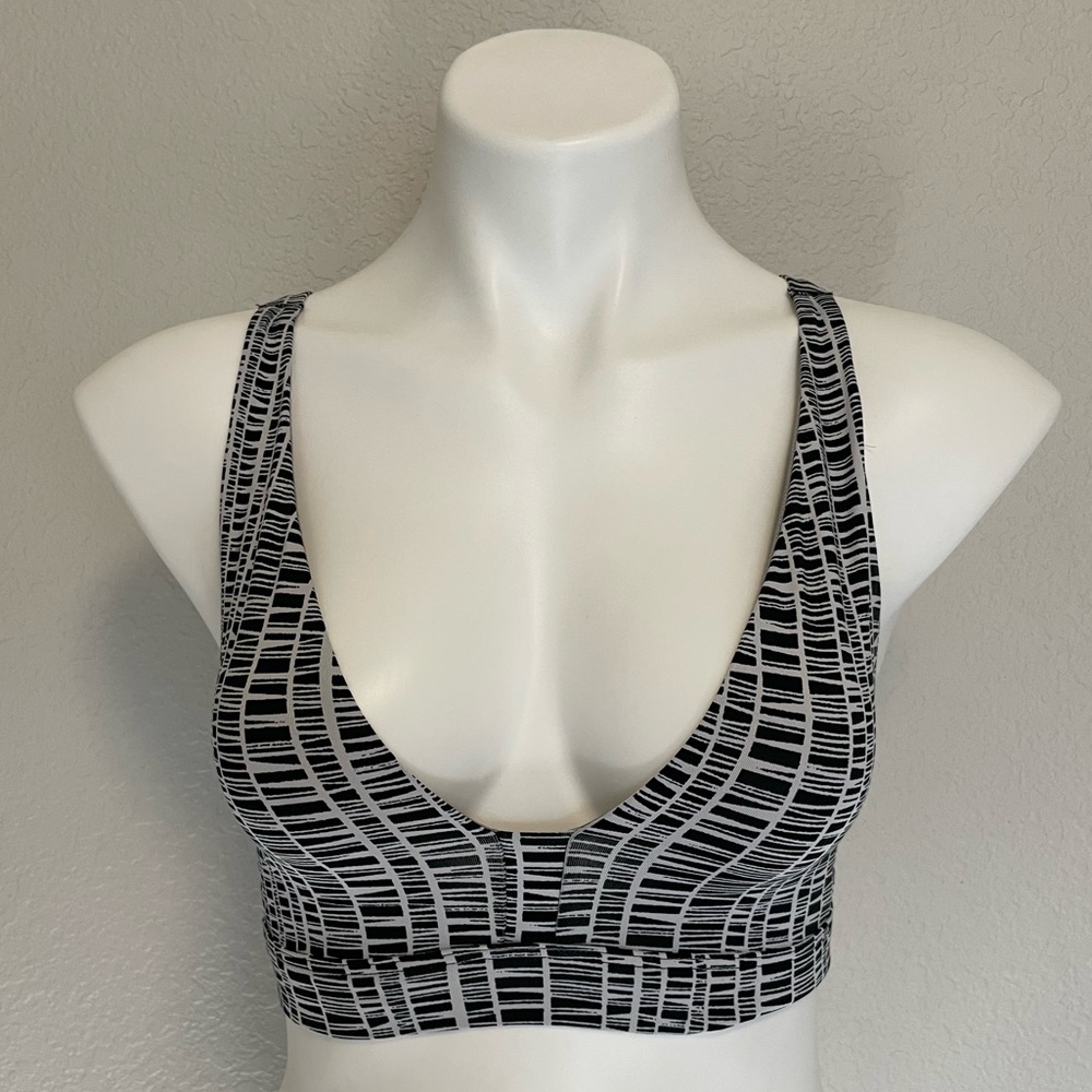 Victoria’s Secret VSX Sport Sports Bra, size XS